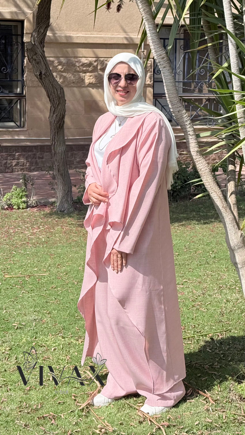 "MIRA (ميرا)" Suit