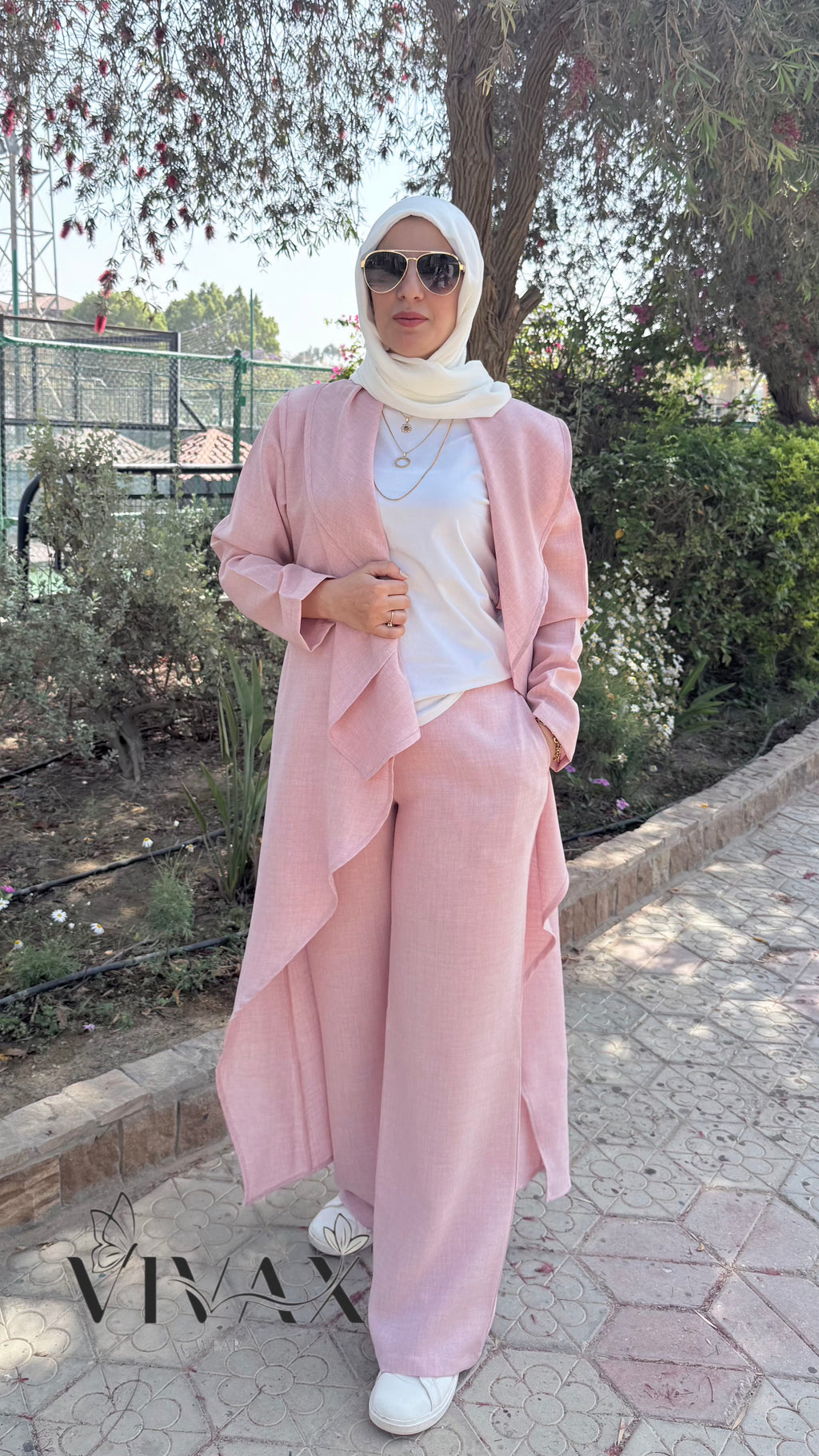 "MIRA (ميرا)" Suit